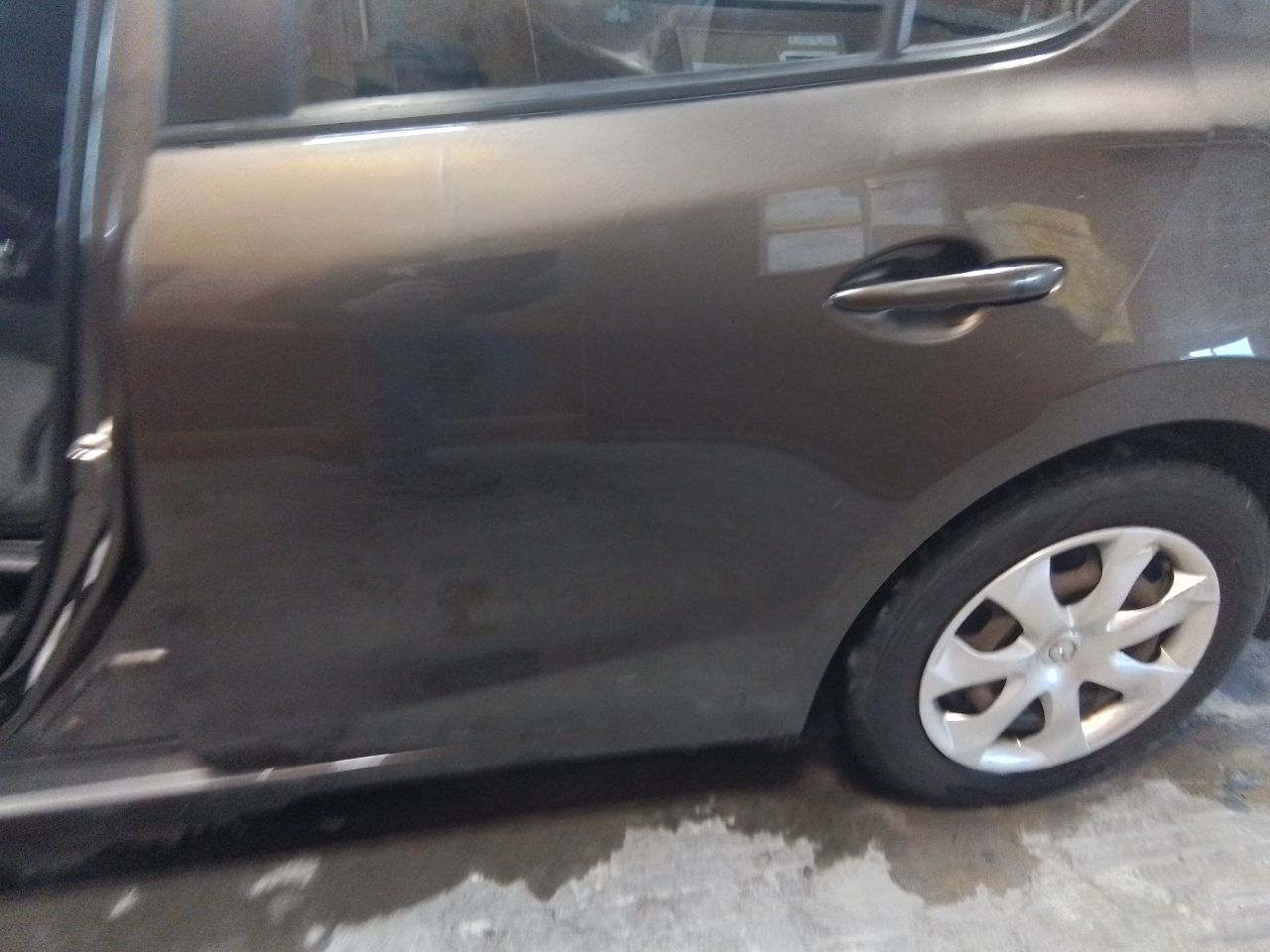 Vehicle/246043_09.jpg