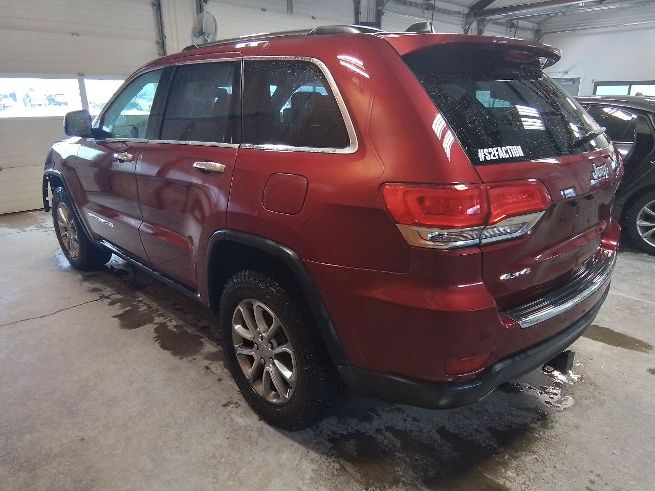 Vehicle/246076_02.jpg