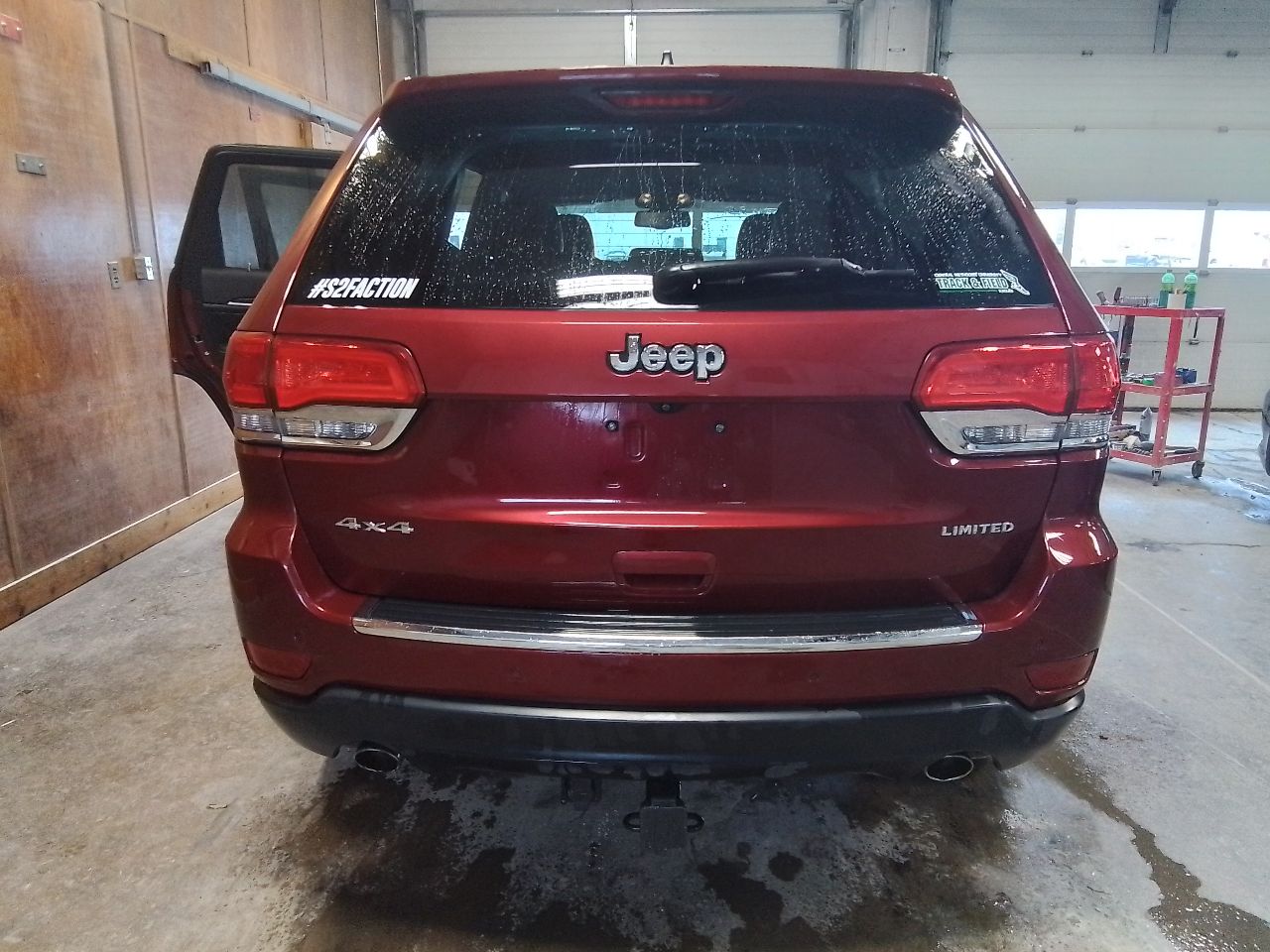 Vehicle/246076_10.jpg