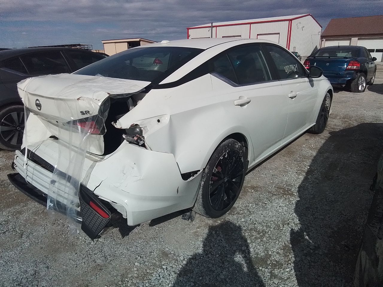 Vehicle/246123_03.jpg