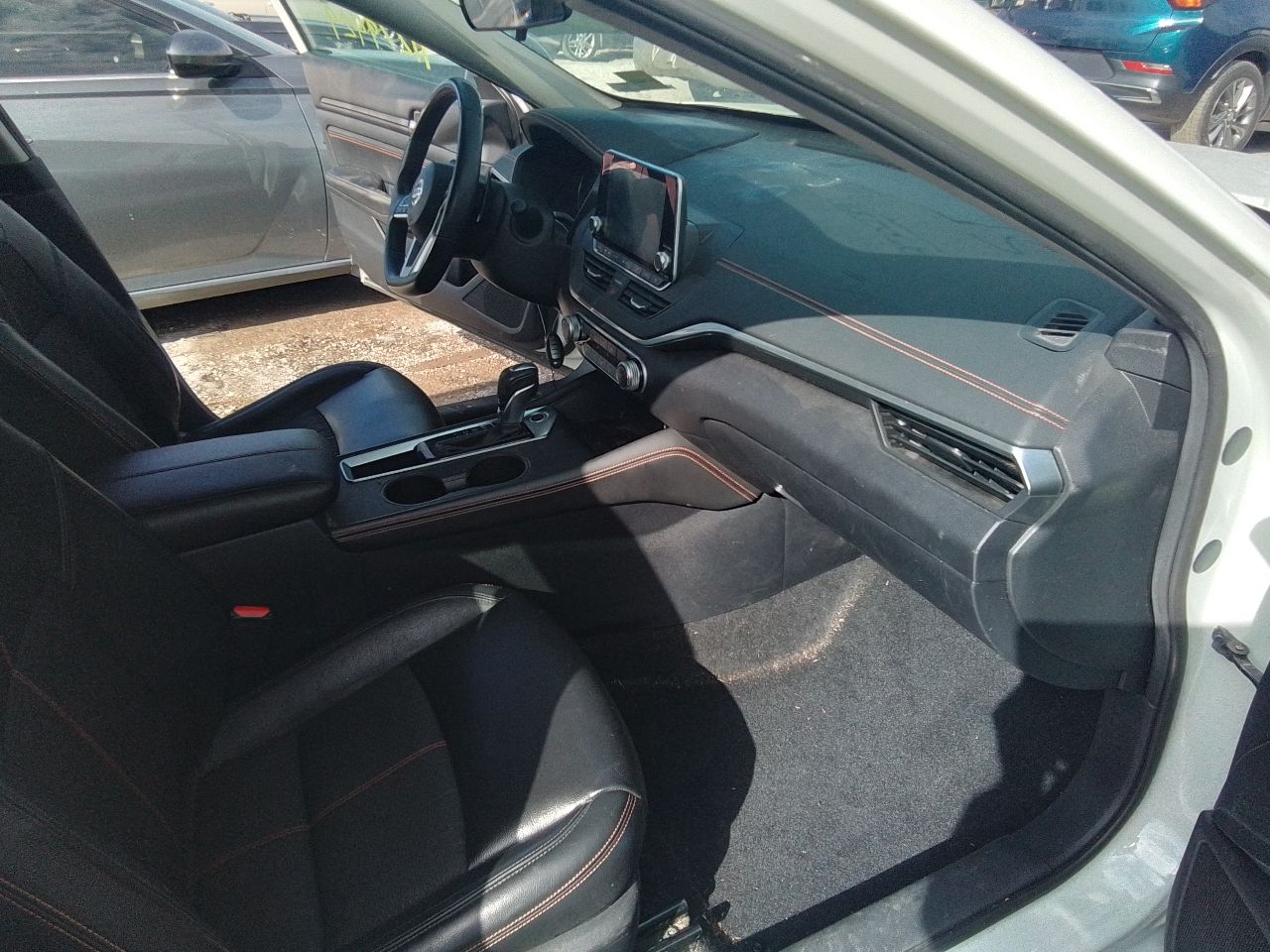 Vehicle/246123_12.jpg