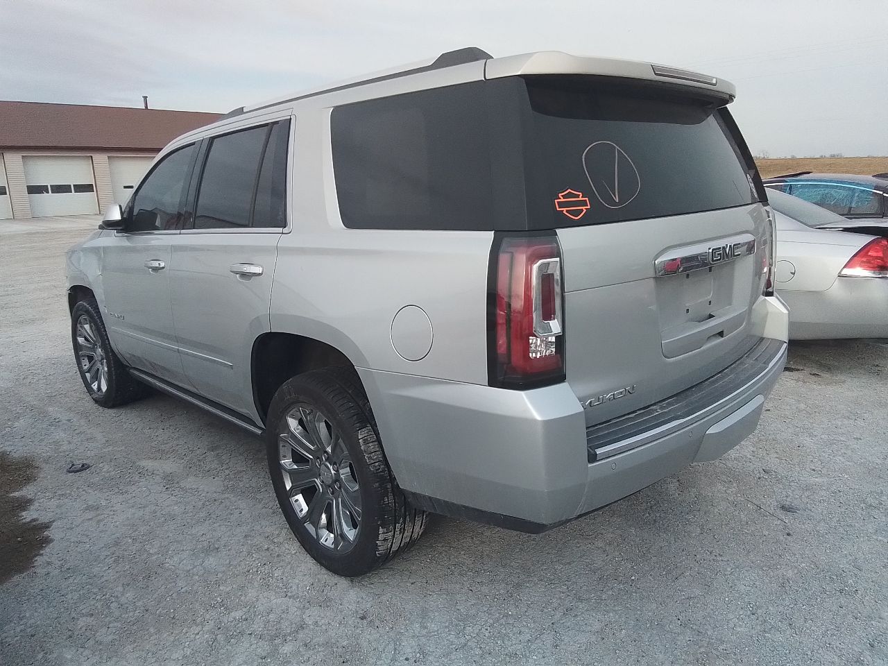 Vehicle/246156_02.jpg