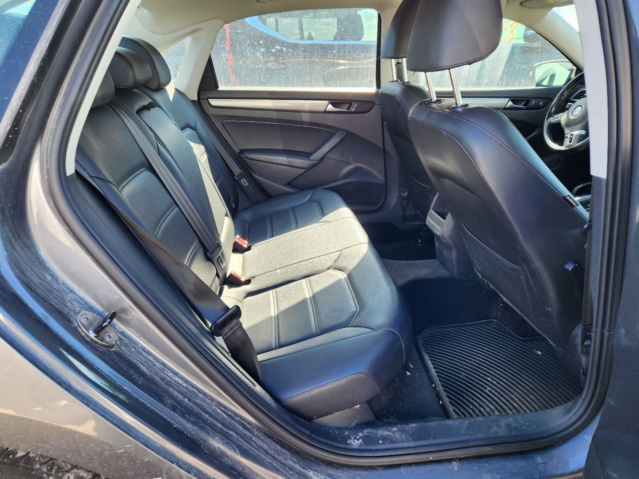 Vehicle/246182_12.jpg