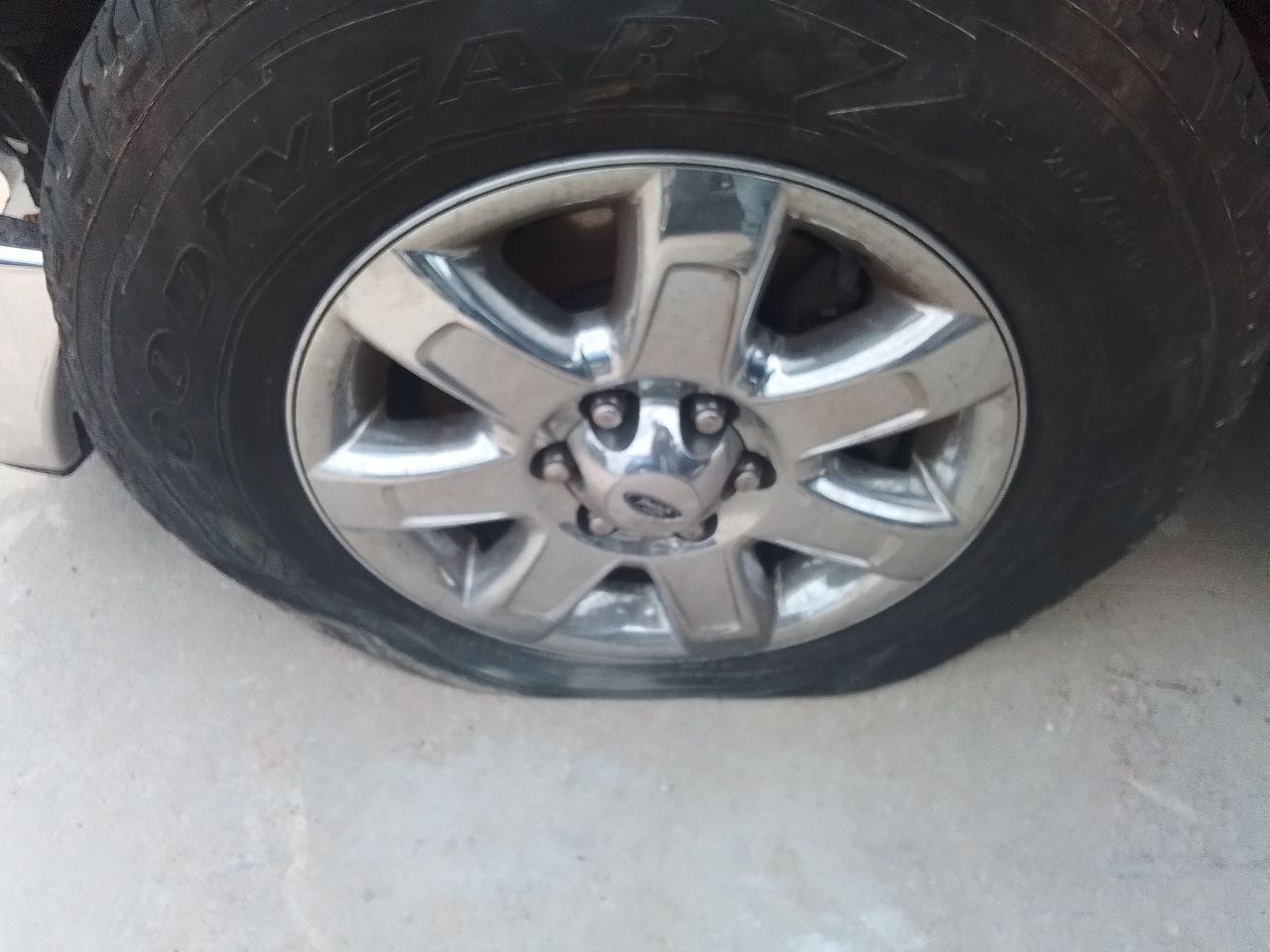 https://f005.backblazeb2.com/file/img-partshotlines-com/Inventory/EX441/Vehicle/246253_06.jpg