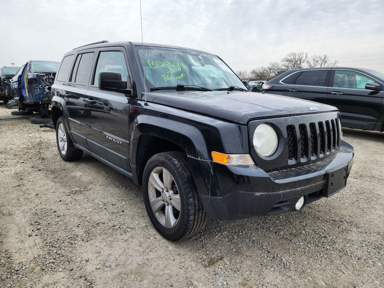 Vehicle/246342_04.jpg