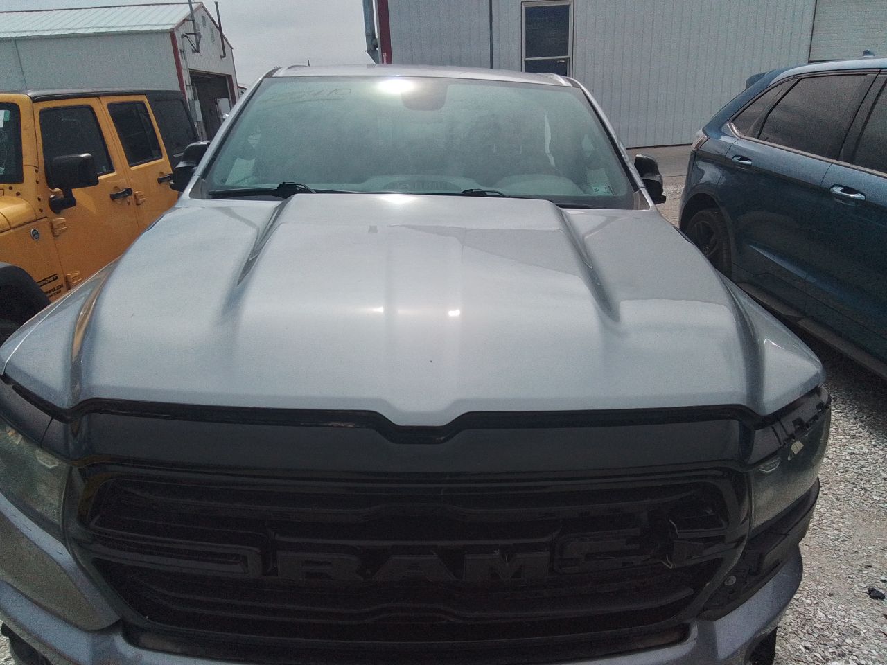 Vehicle/246353_06.jpg