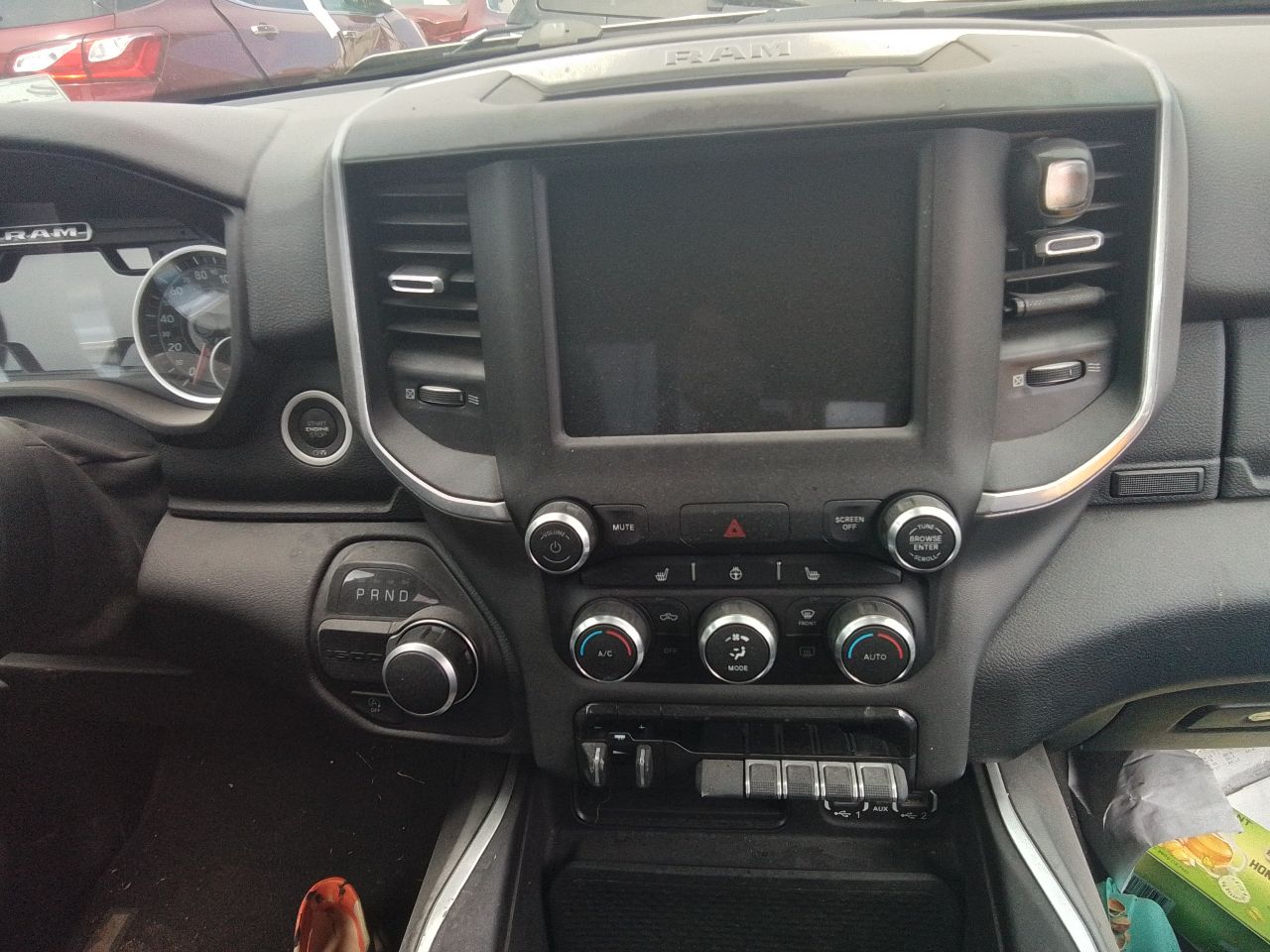 Vehicle/246353_08.jpg