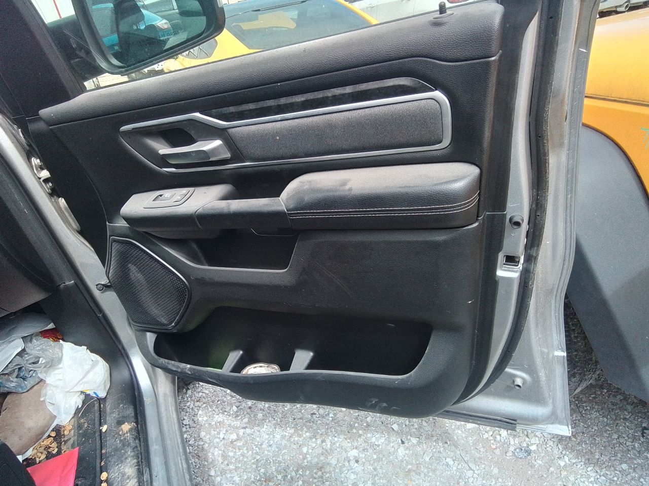 Vehicle/246353_10.jpg