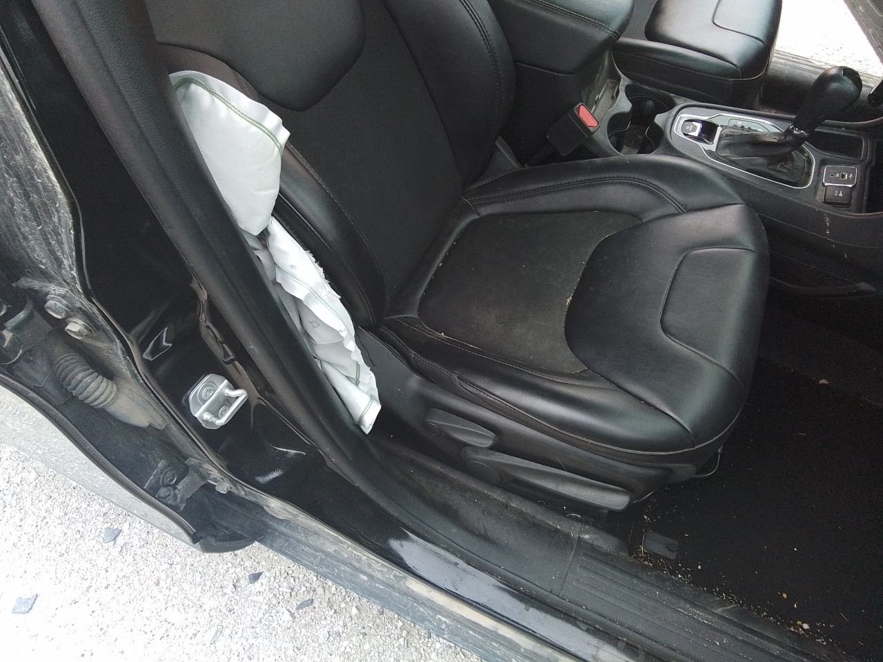 Vehicle/246366_10.jpg