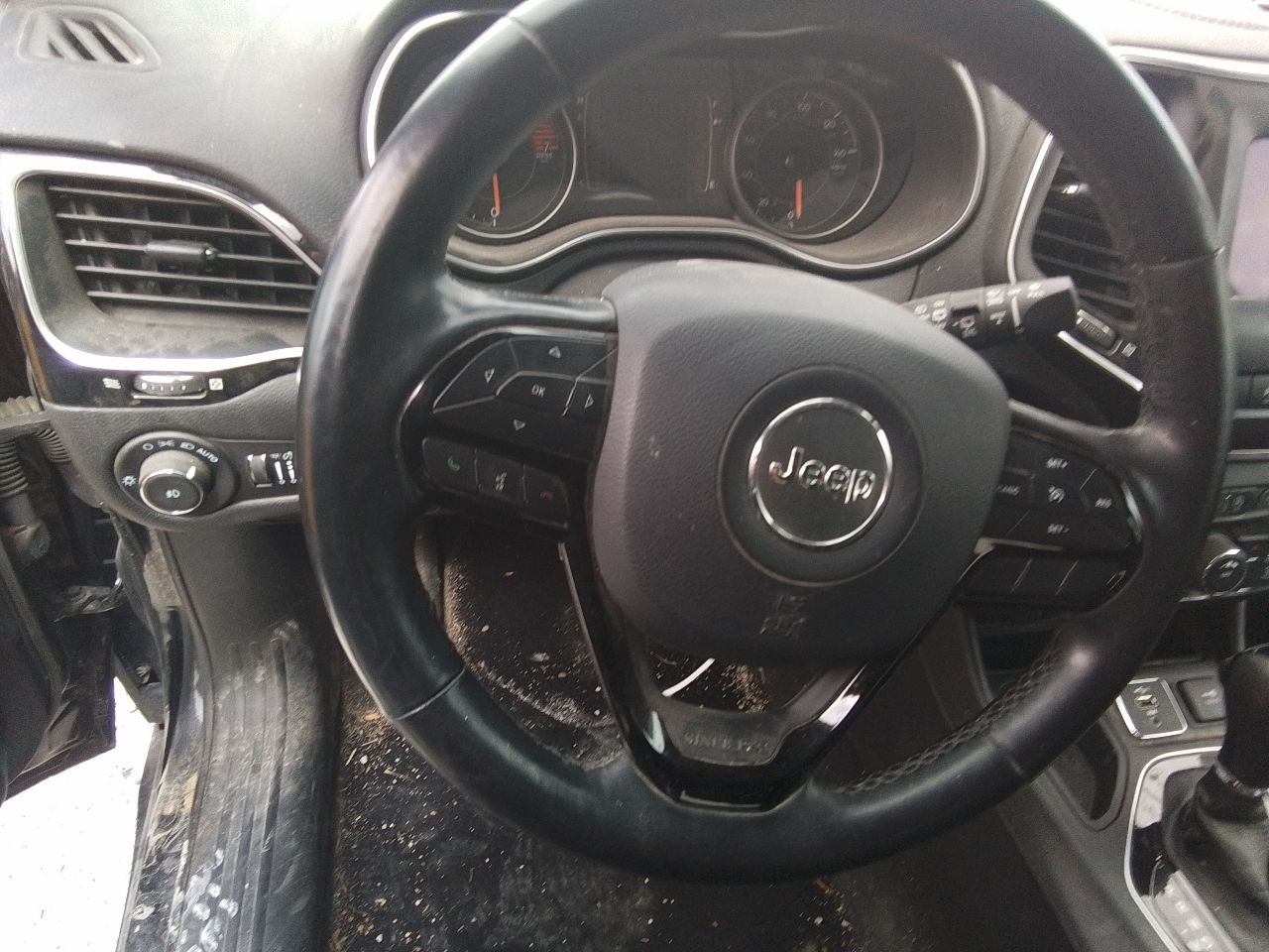 Vehicle/246366_11.jpg