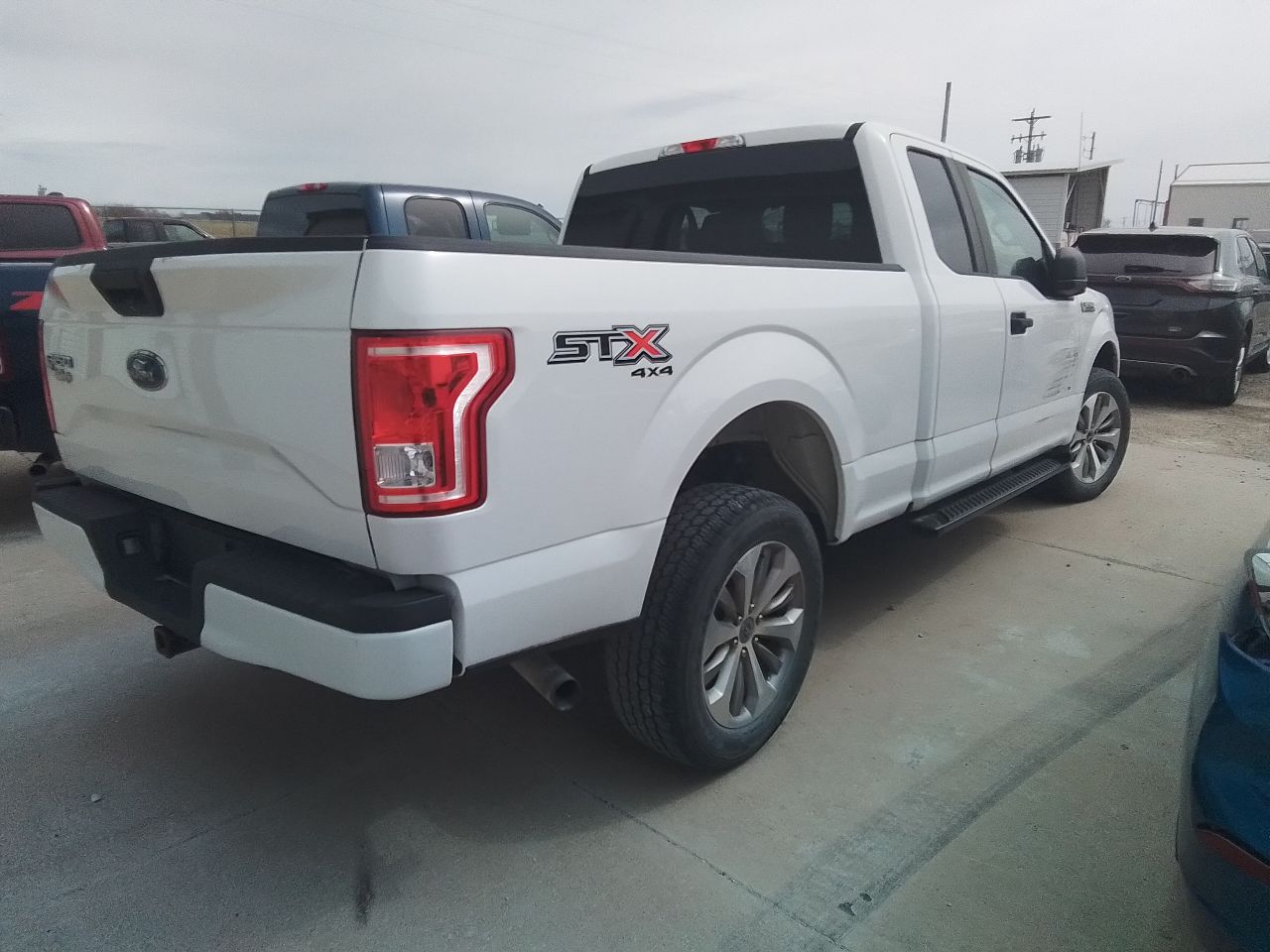 Vehicle/246401_04.jpg