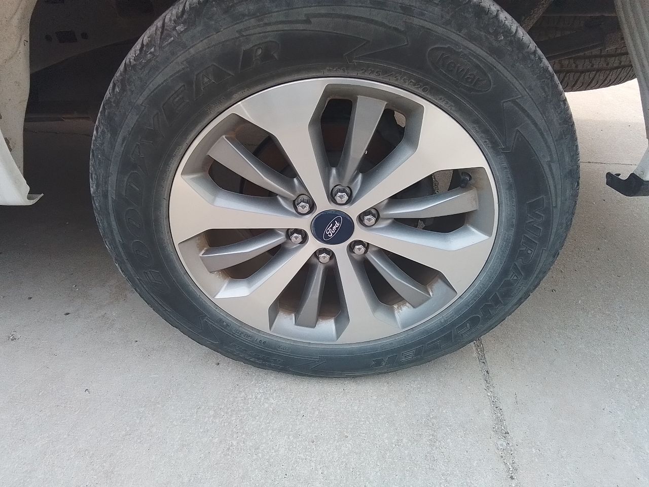 Vehicle/246401_07.jpg