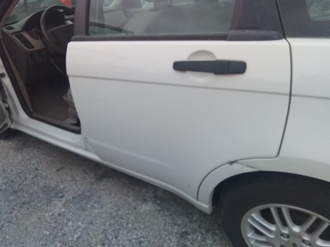 https://f005.backblazeb2.com/file/img-partshotlines-com/Inventory/EX441/Vehicle/246531_08.jpg