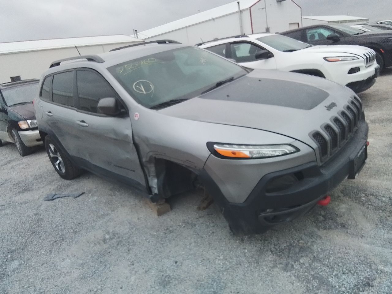 Vehicle/246534_04.jpg