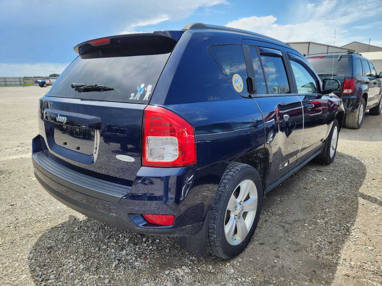 Vehicle/246540_03.jpg