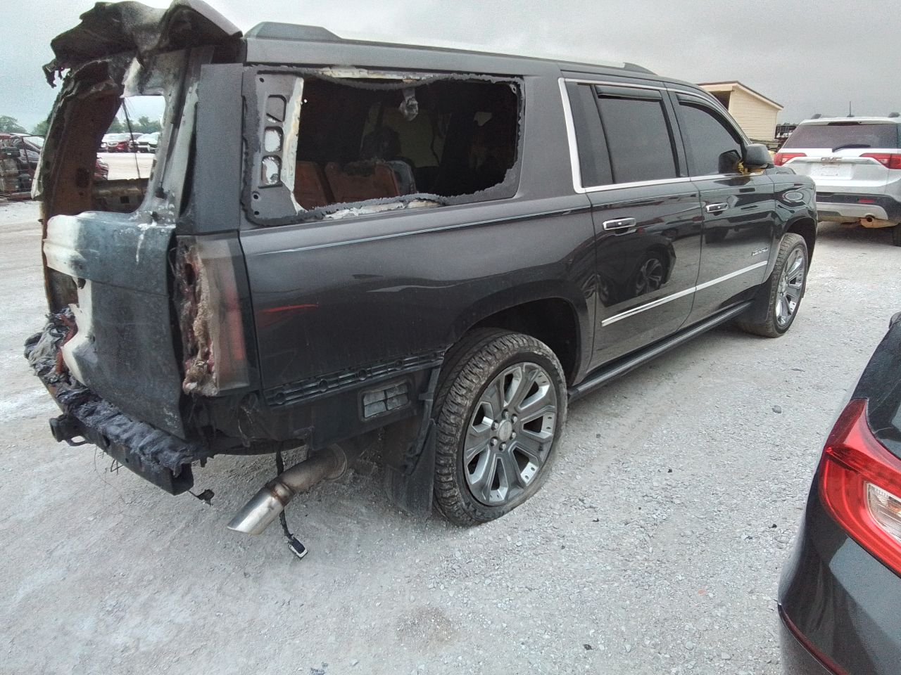 https://f005.backblazeb2.com/file/img-partshotlines-com/Inventory/EX441/Vehicle/246589_03.jpg