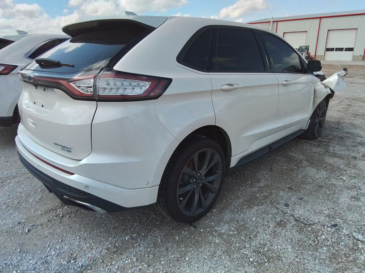 https://f005.backblazeb2.com/file/img-partshotlines-com/Inventory/EX441/Vehicle/246645_03.jpg