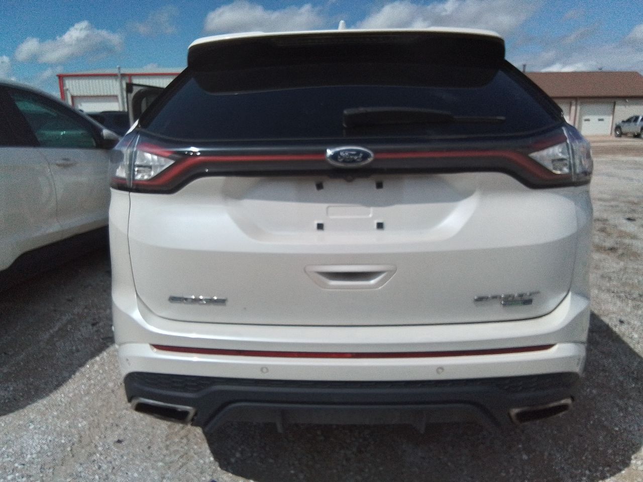 https://f005.backblazeb2.com/file/img-partshotlines-com/Inventory/EX441/Vehicle/246645_10.jpg