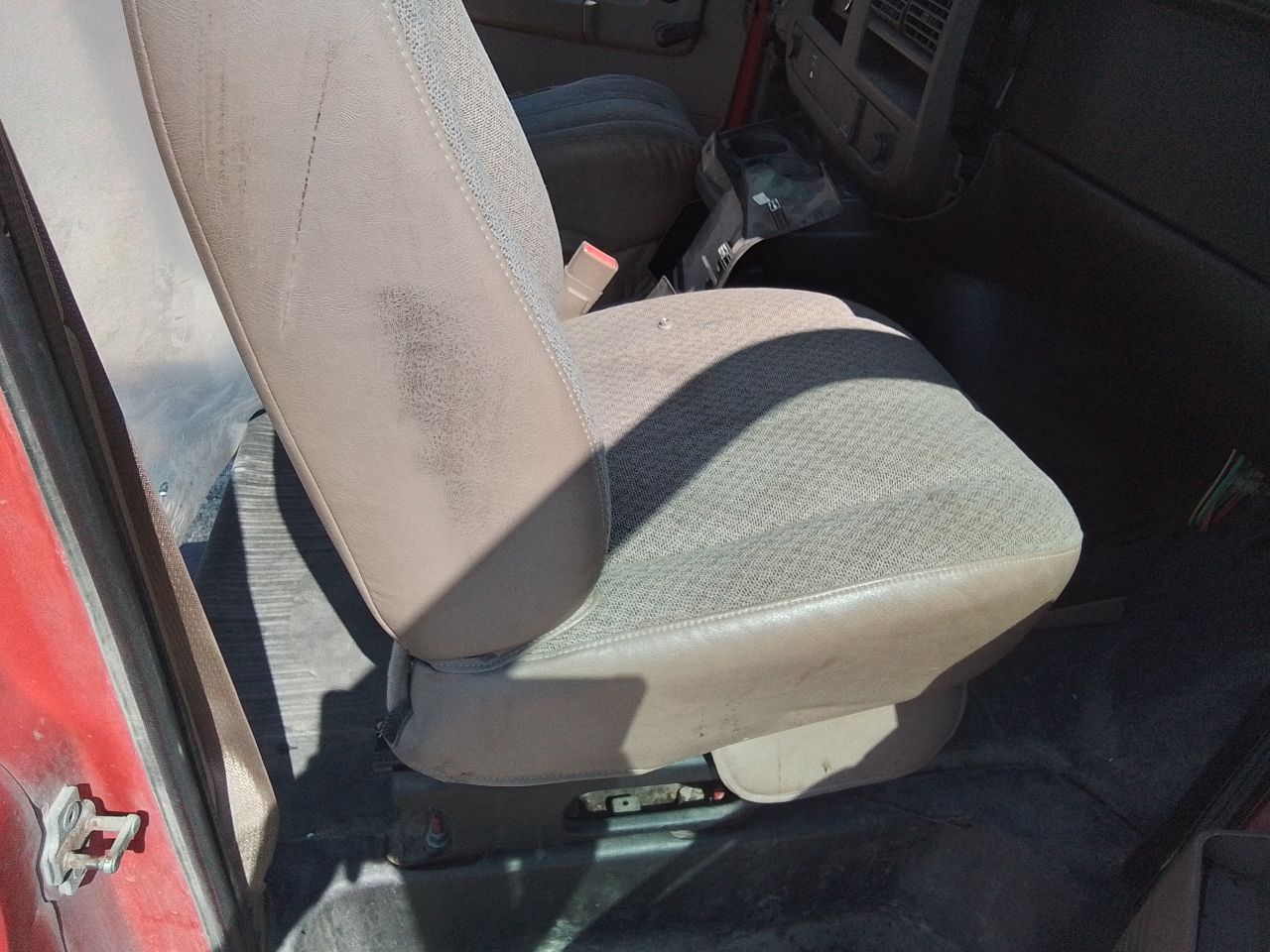https://f005.backblazeb2.com/file/img-partshotlines-com/Inventory/EX441/Vehicle/246650_12.jpg