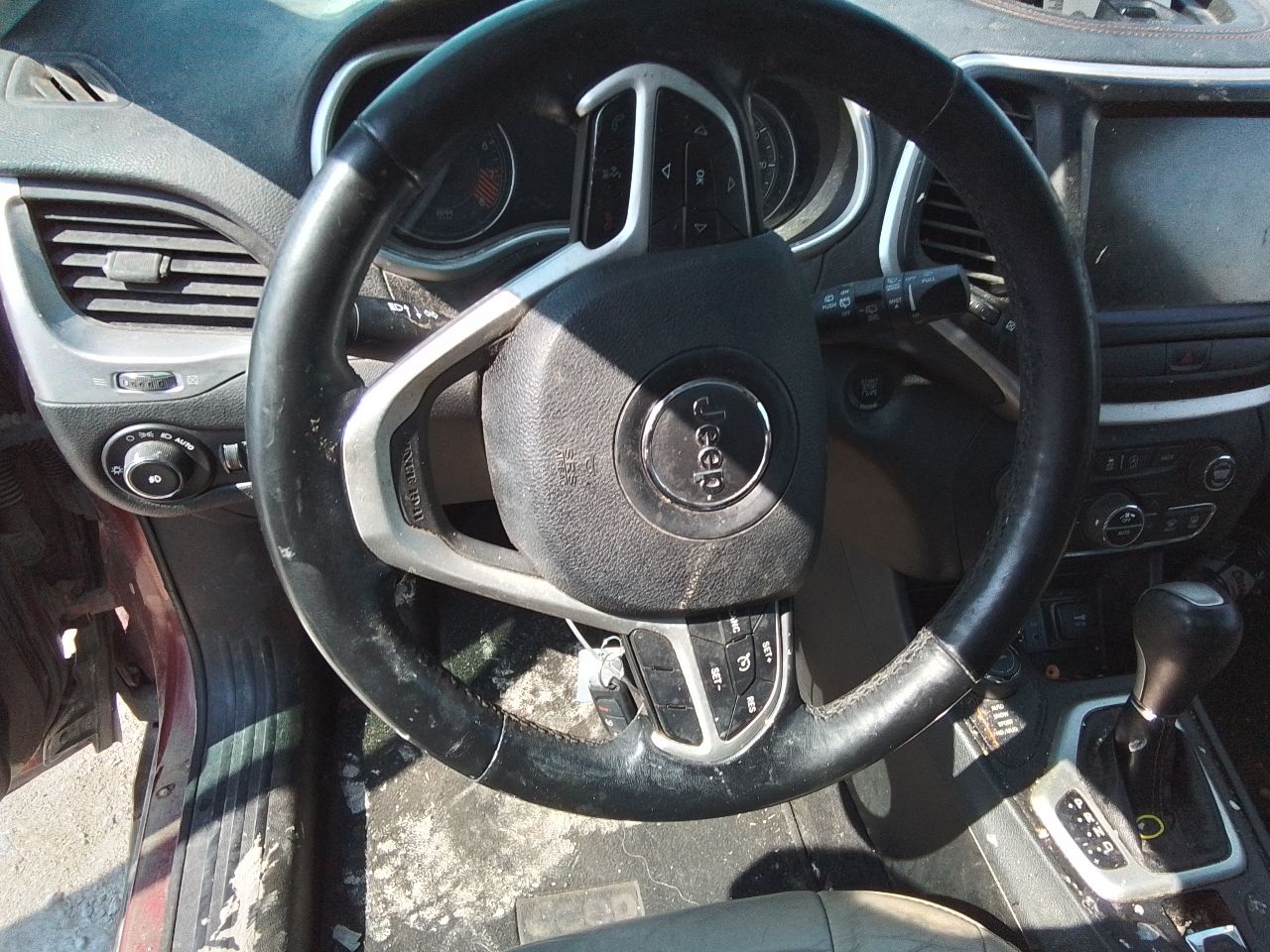 Vehicle/246698_12.jpg