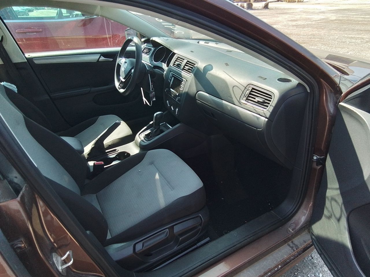 Vehicle/246704_11.jpg