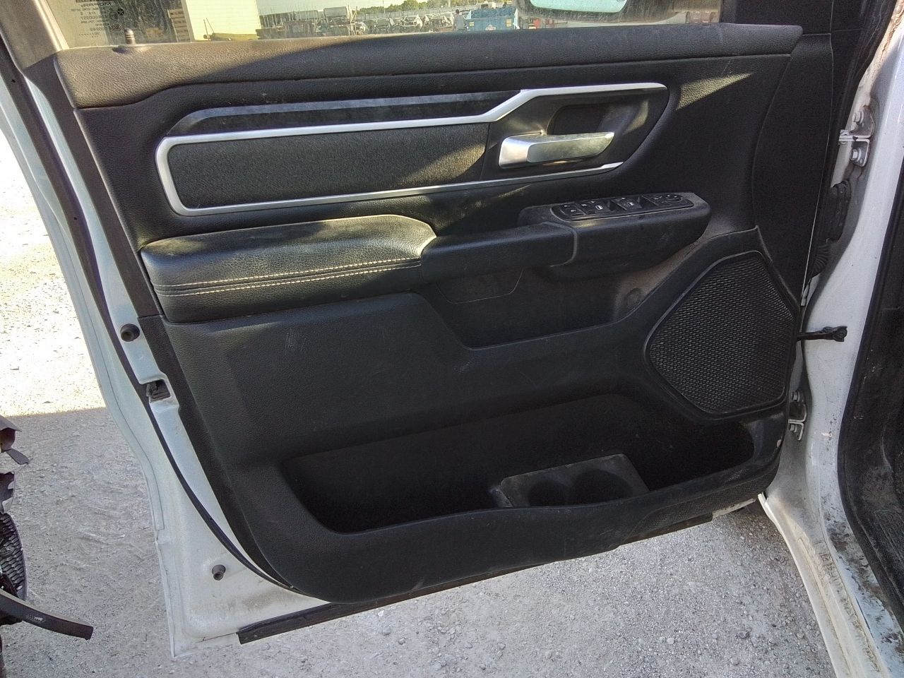 https://f005.backblazeb2.com/file/img-partshotlines-com/Inventory/EX441/Vehicle/246718_05.jpg
