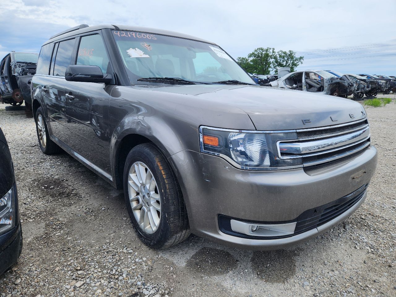 Vehicle/246808_21.jpg