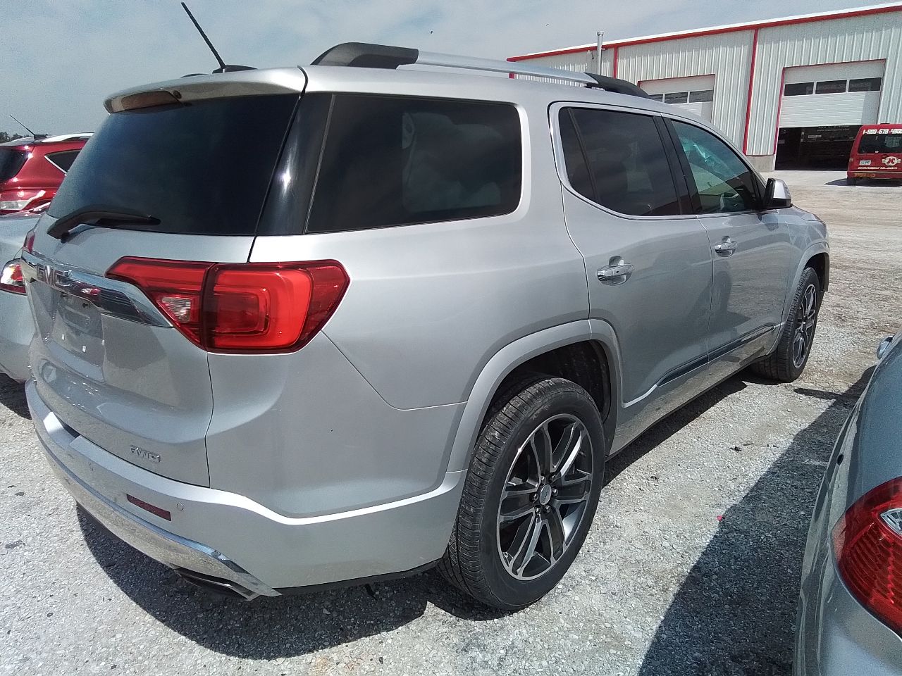 Vehicle/246918_03.jpg