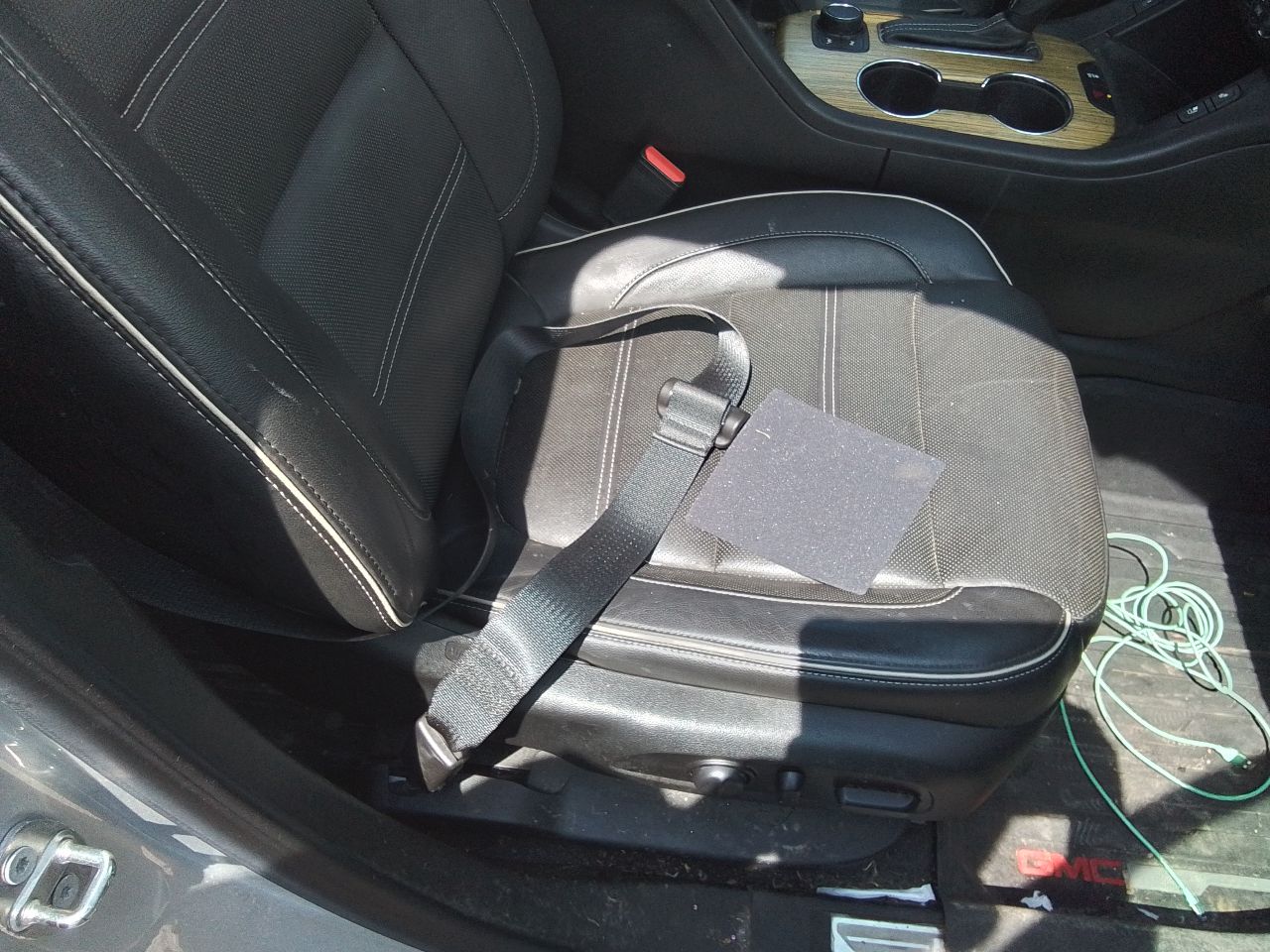 Vehicle/246918_12.jpg