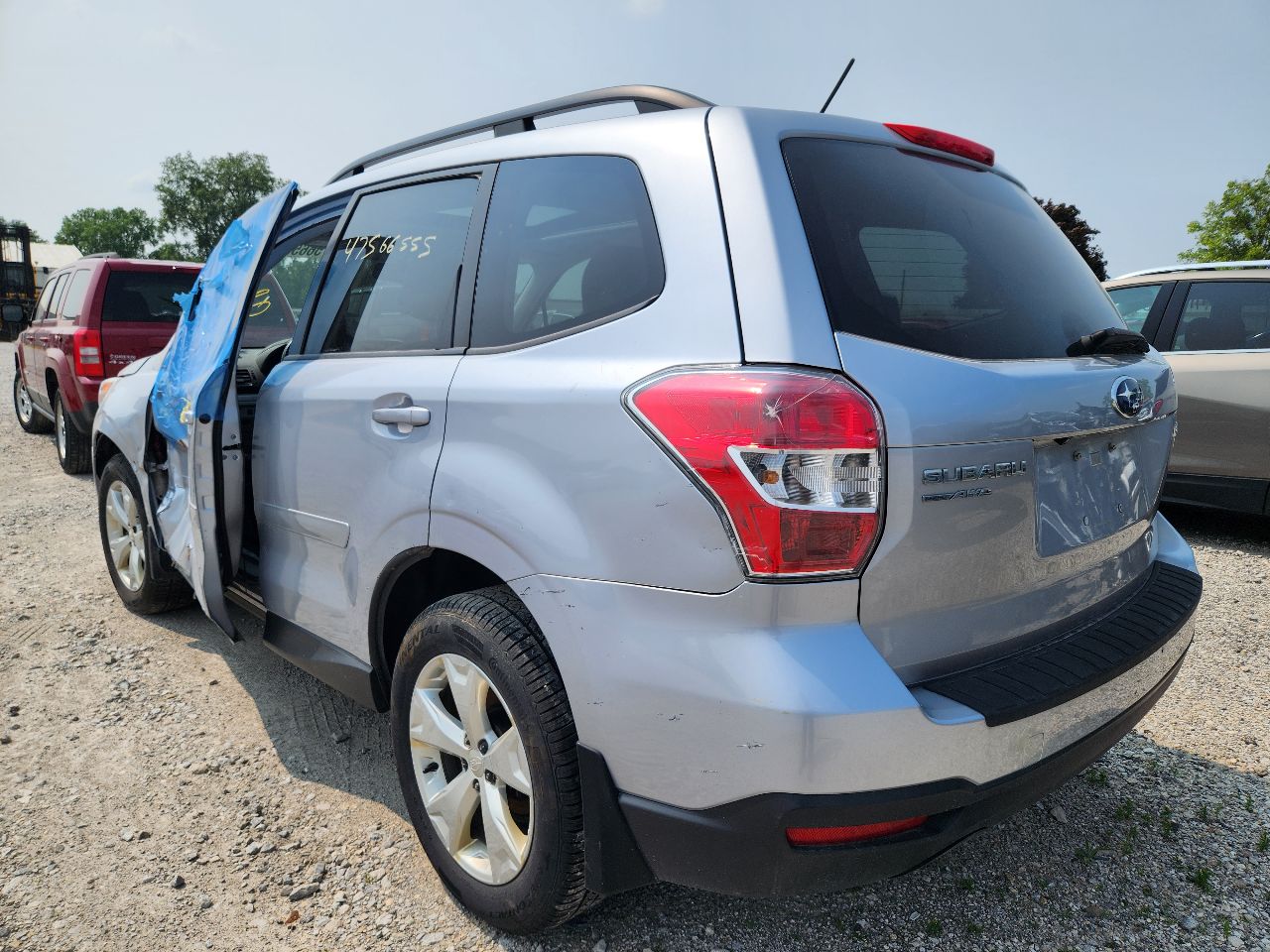 Vehicle/246942_23.jpg