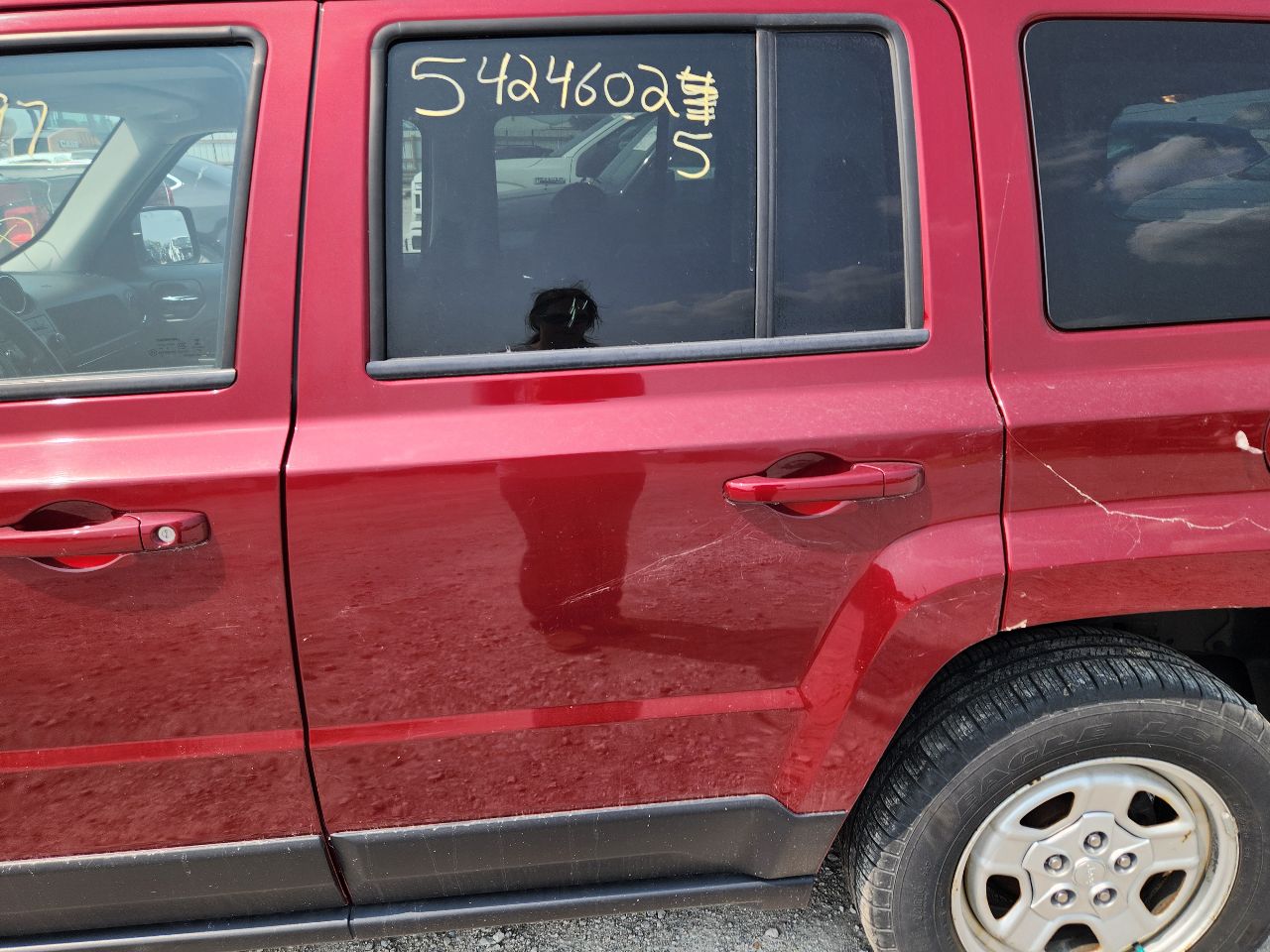 Vehicle/246944_10.jpg