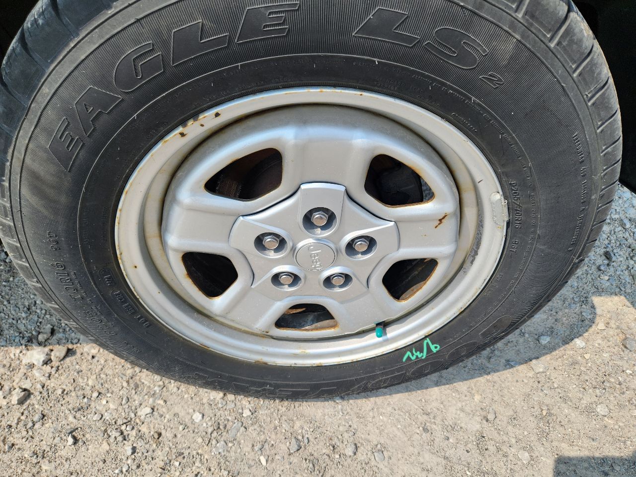 Vehicle/246944_14.jpg