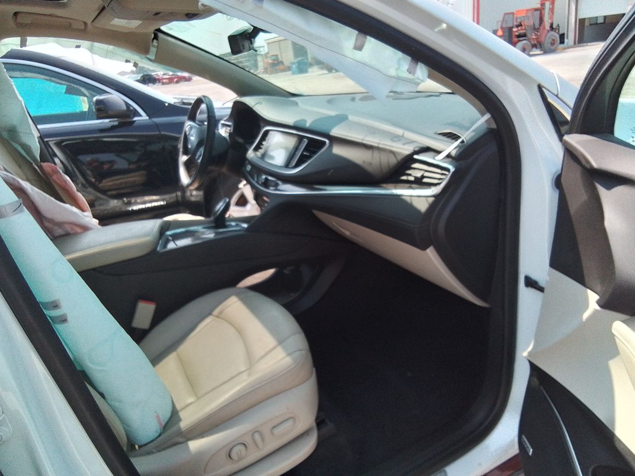 Vehicle/246991_10.jpg