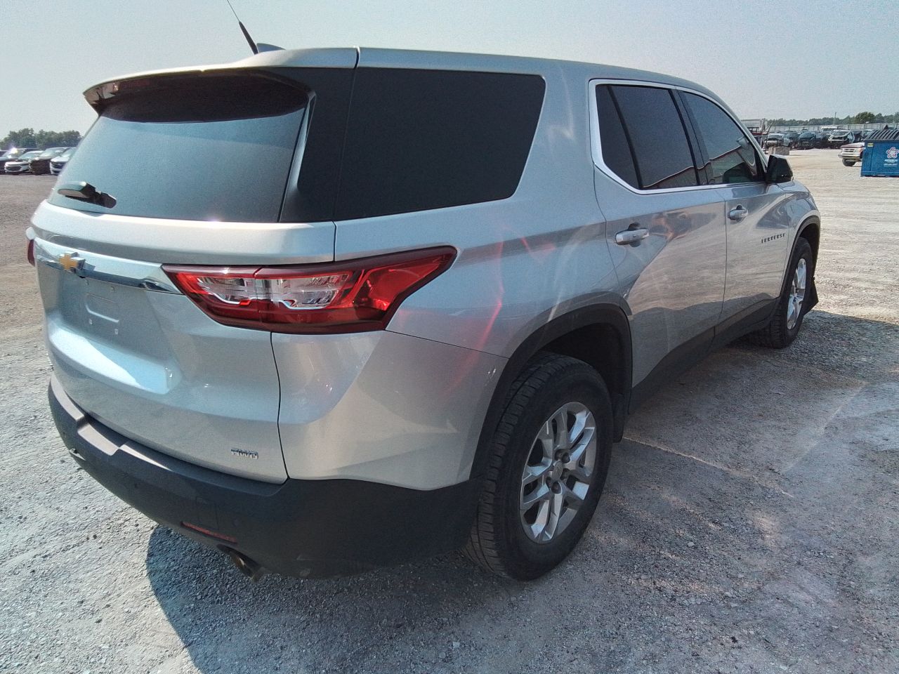 Vehicle/247016_03.jpg