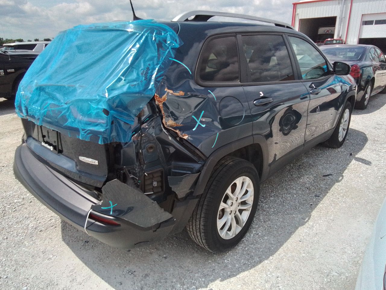 Vehicle/247024_03.jpg