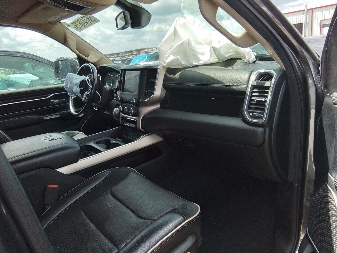 https://f005.backblazeb2.com/file/img-partshotlines-com/Inventory/EX441/Vehicle/247040_12.jpg