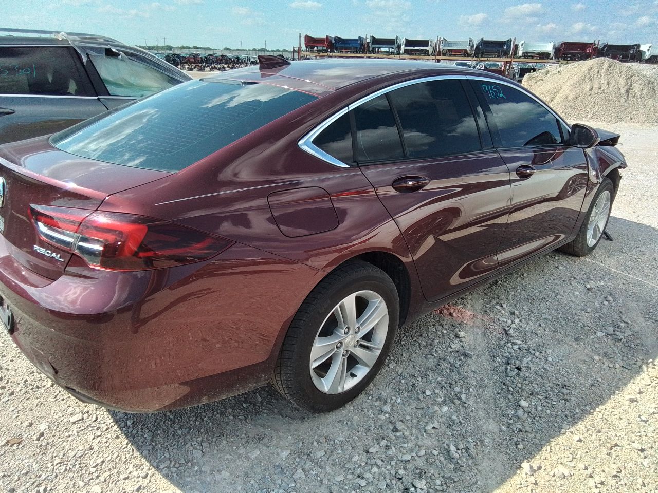 https://f005.backblazeb2.com/file/img-partshotlines-com/Inventory/EX441/Vehicle/247099_03.jpg