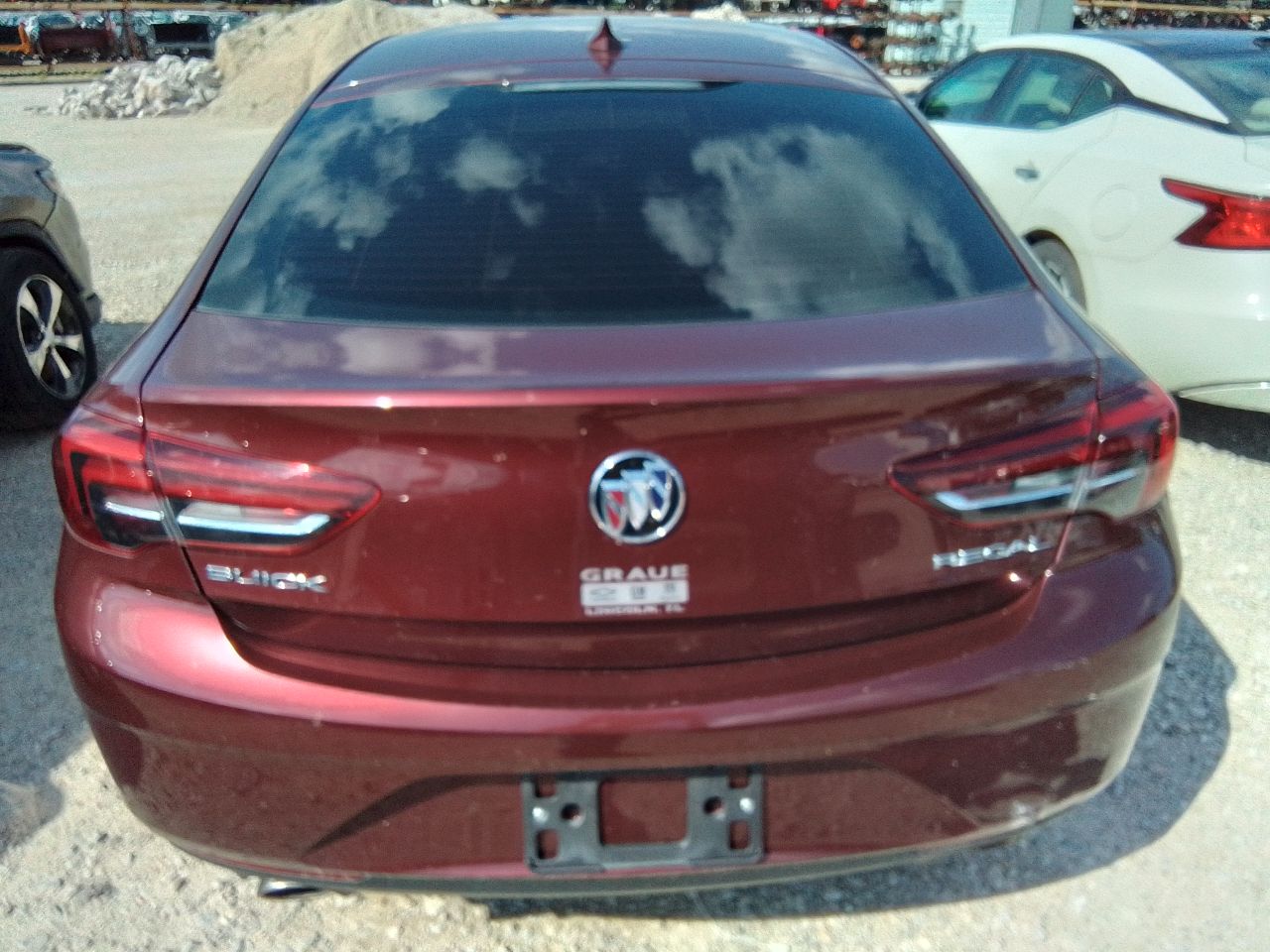 https://f005.backblazeb2.com/file/img-partshotlines-com/Inventory/EX441/Vehicle/247099_09.jpg