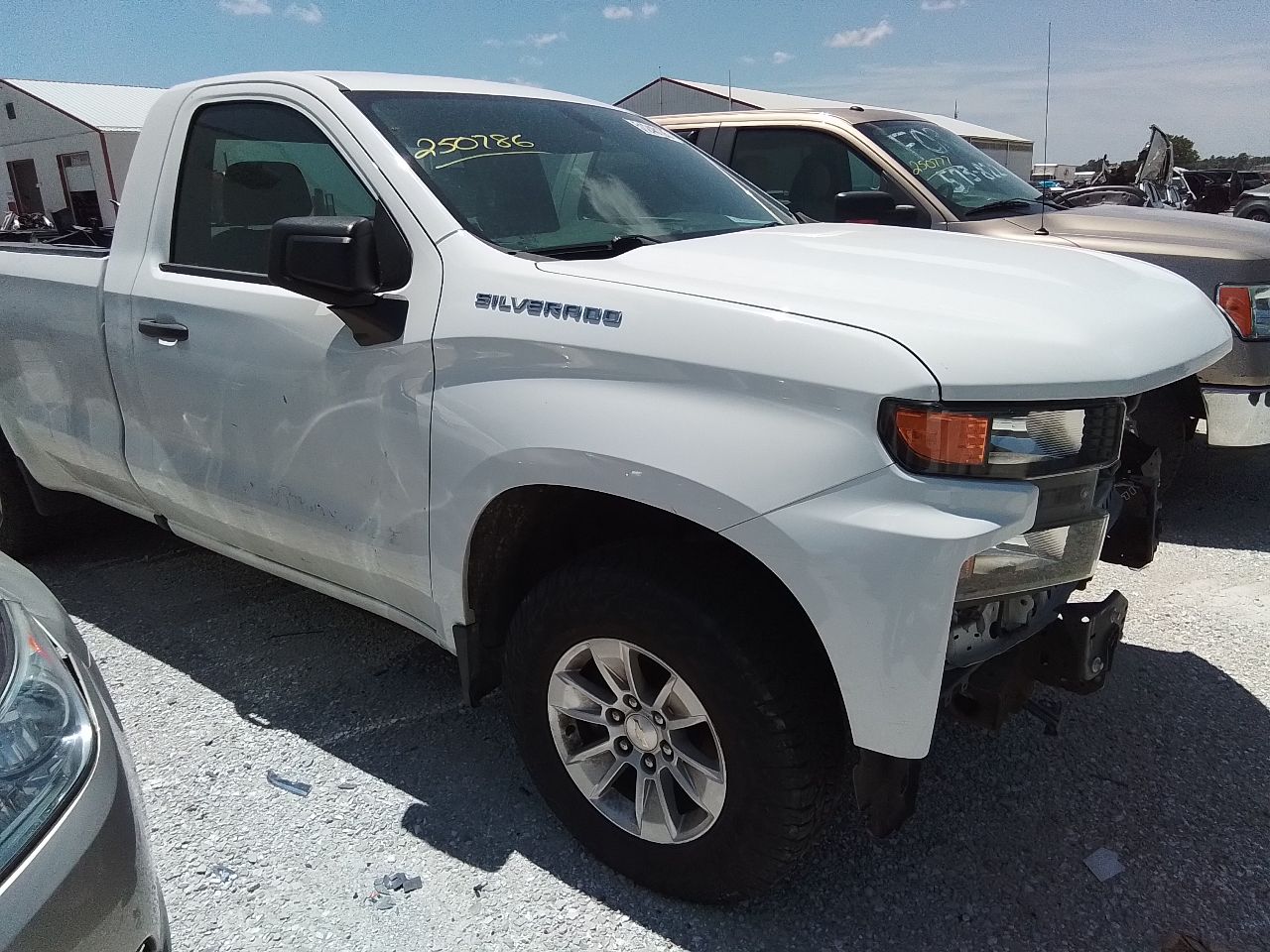 Vehicle/247111_04.jpg