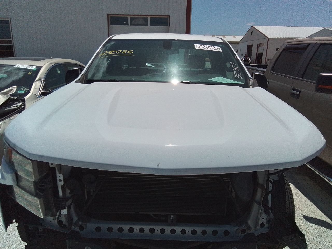Vehicle/247111_07.jpg