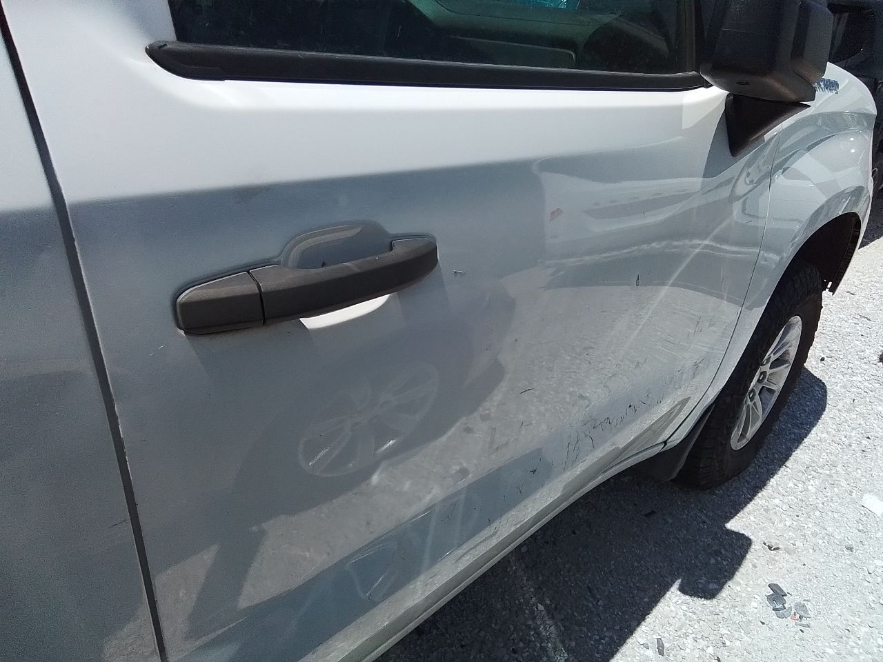 Vehicle/247111_10.jpg