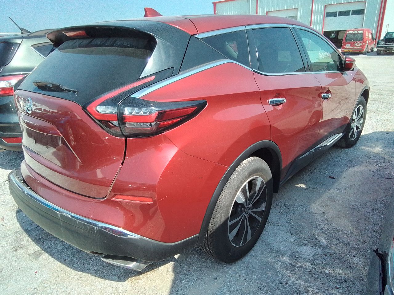 Vehicle/247144_03.jpg