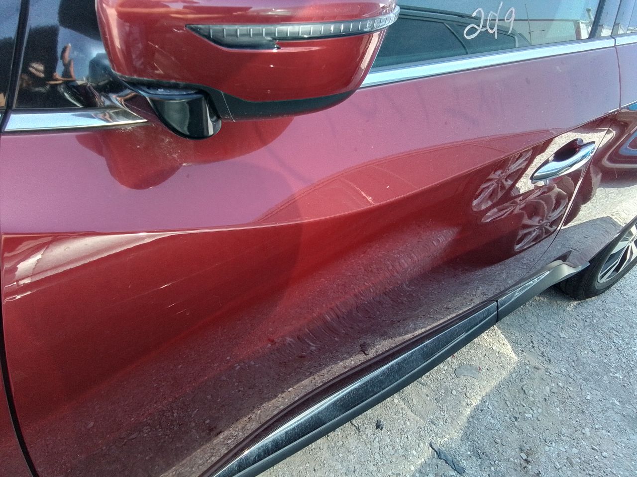 Vehicle/247144_08.jpg
