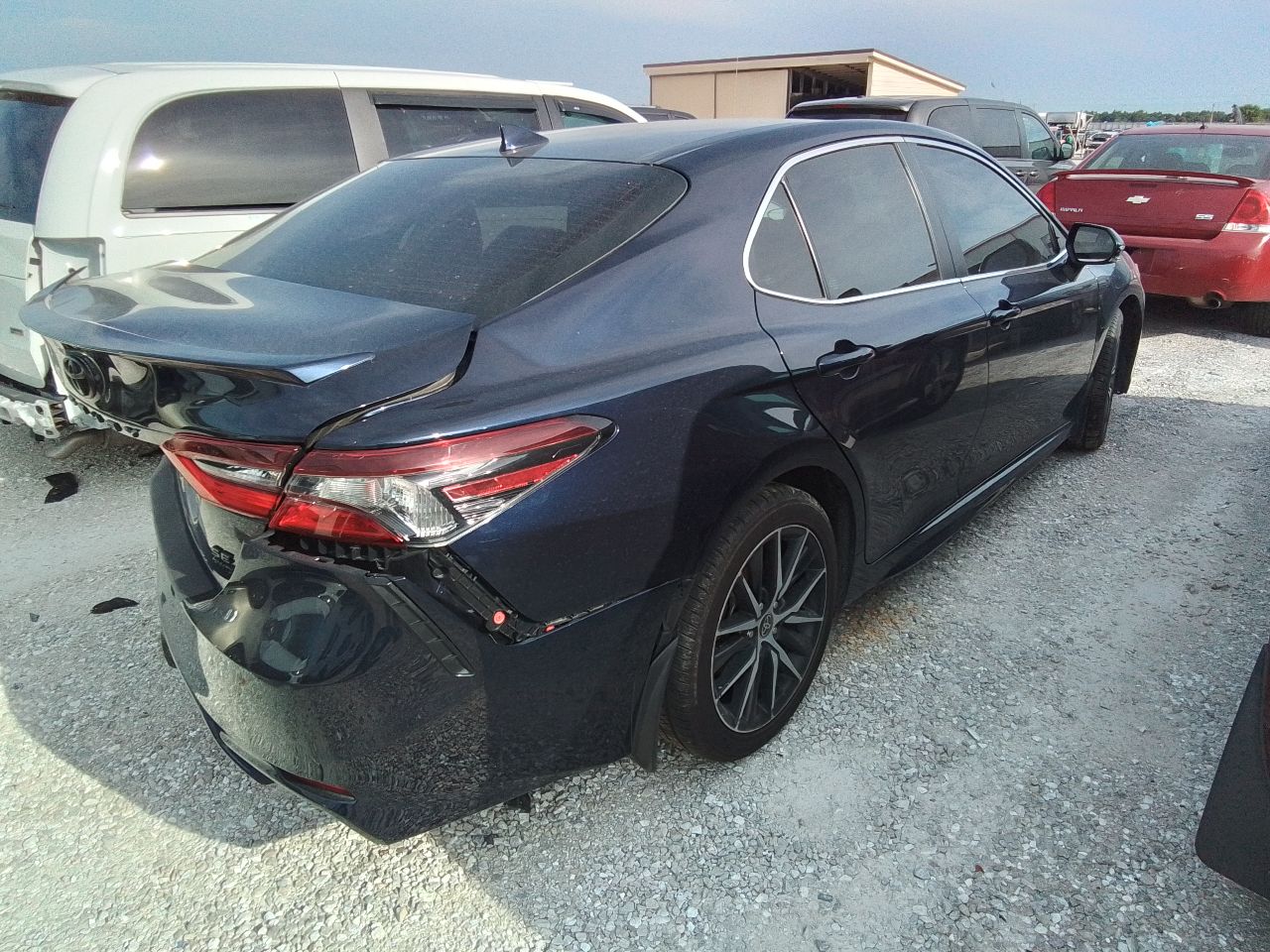 https://f005.backblazeb2.com/file/img-partshotlines-com/Inventory/EX441/Vehicle/247171_03.jpg