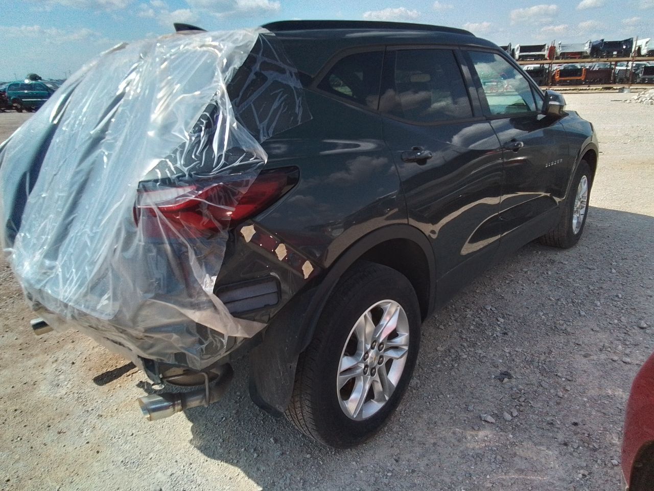 Vehicle/247178_03.jpg