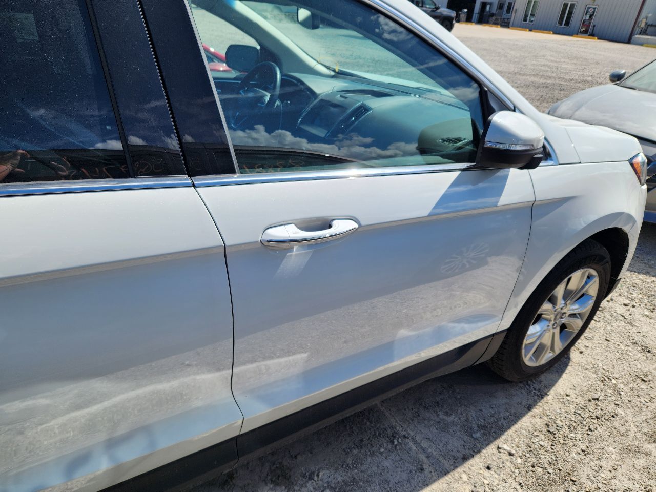 https://f005.backblazeb2.com/file/img-partshotlines-com/Inventory/EX441/Vehicle/247197_12.jpg