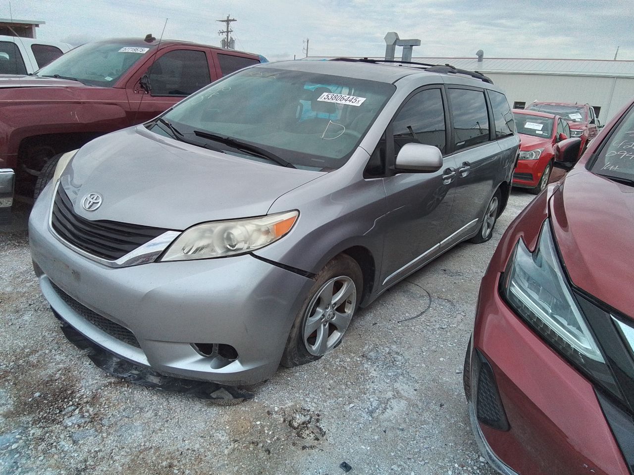 Vehicle/247211_01.jpg