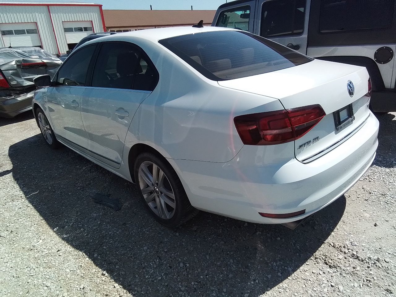 Vehicle/247213_02.jpg
