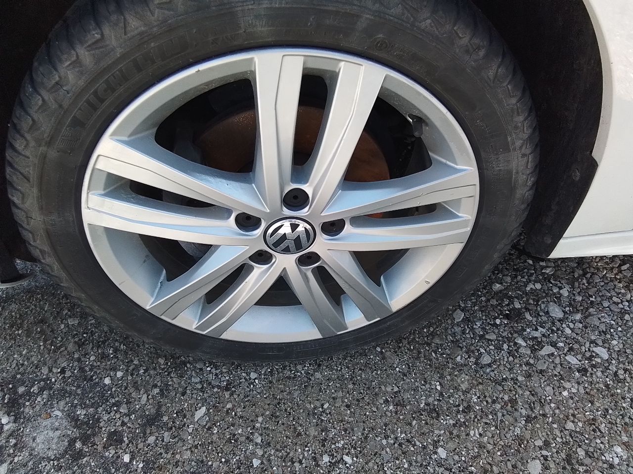 Vehicle/247213_06.jpg