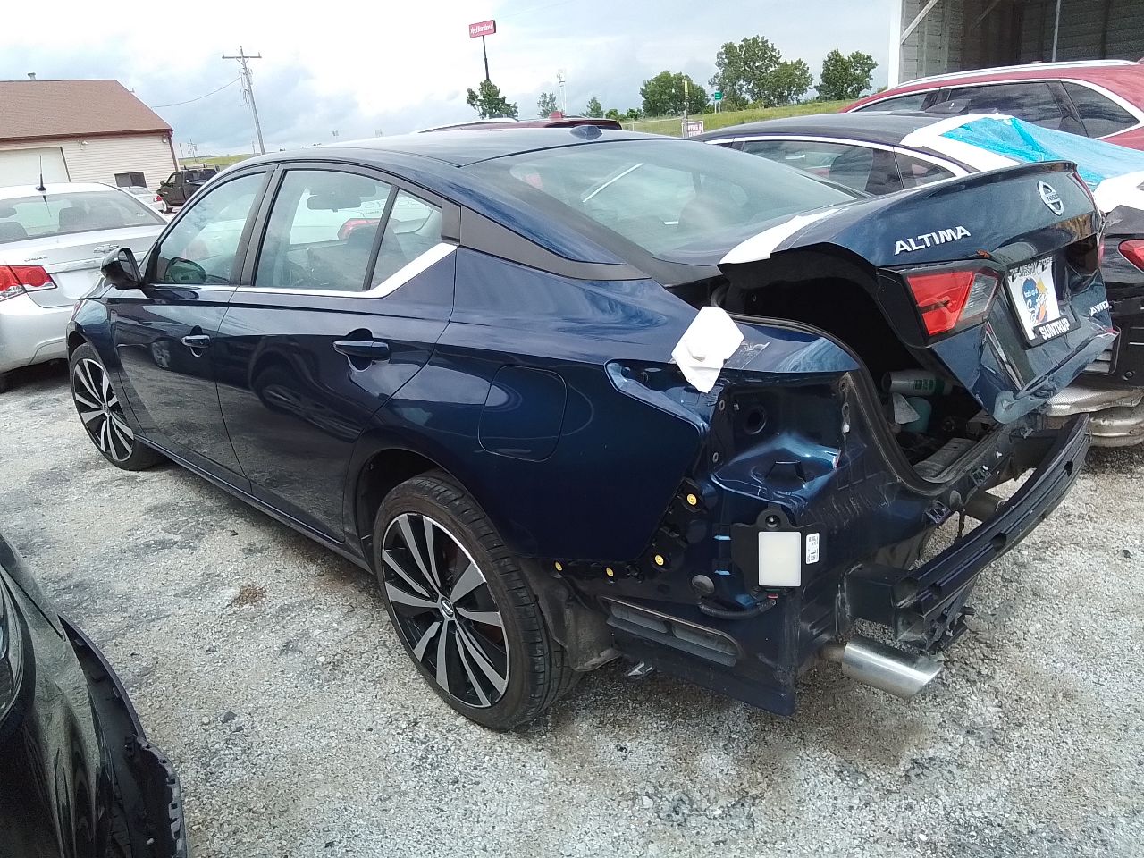 Vehicle/247214_02.jpg
